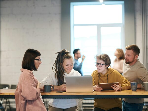 Team samenwerking op kantoor